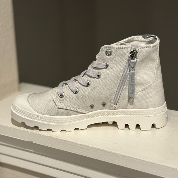 Palladium Pampa White Ankle Boots Shoes Womens Sz 5.5 Youth Sz 4Y 96693-116 - Picture 6 of 10